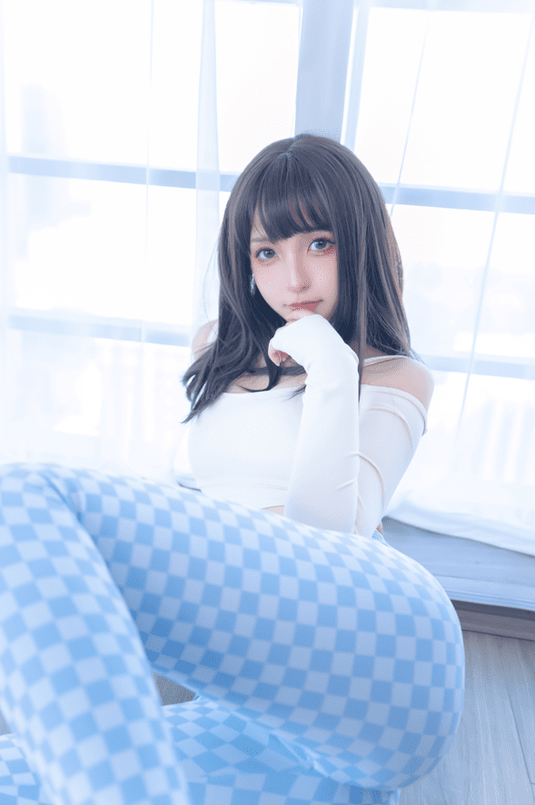 神楽坂真冬–NO.95 蓝白格 [75P-172MB]