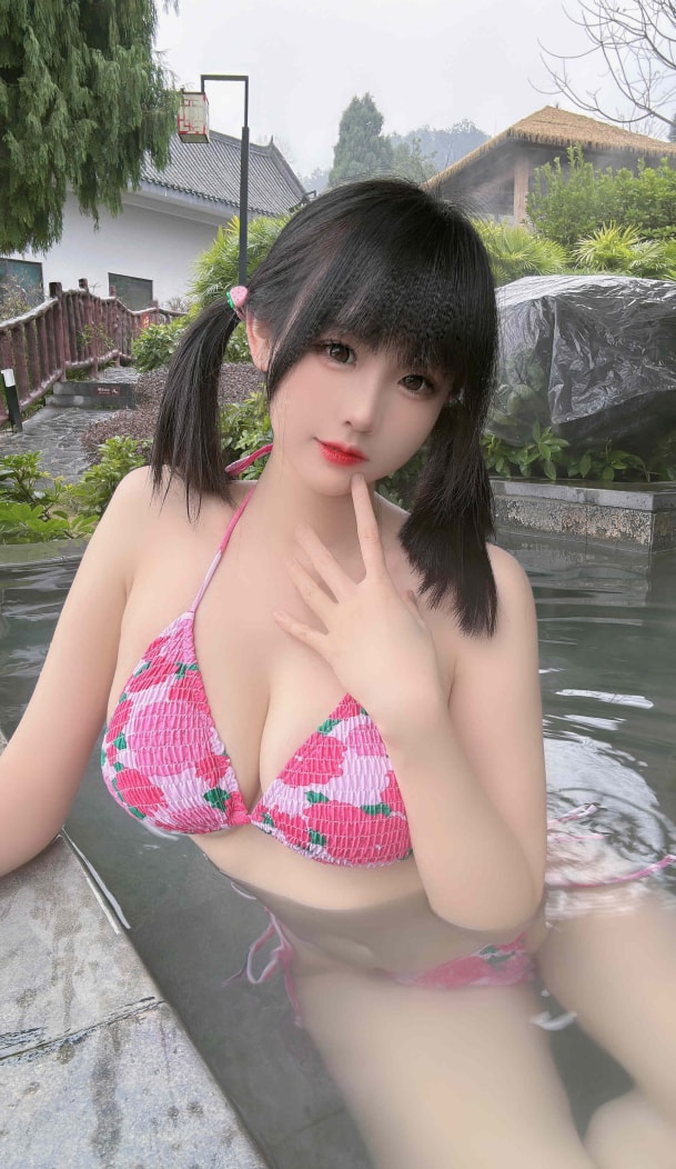 miko酱ww NO.43 冬日温泉2[24P-595M]预览图 2
