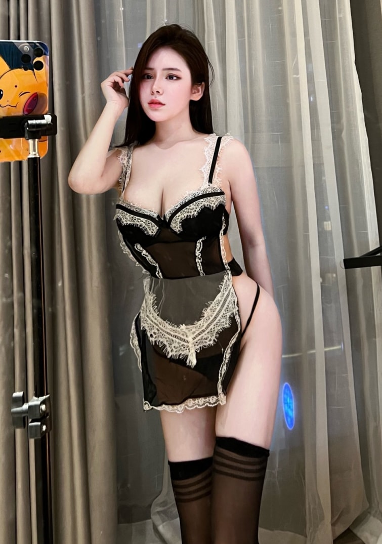 【微密圈】奔跑的晶螺儿-性感女仆装 [30P-53M]