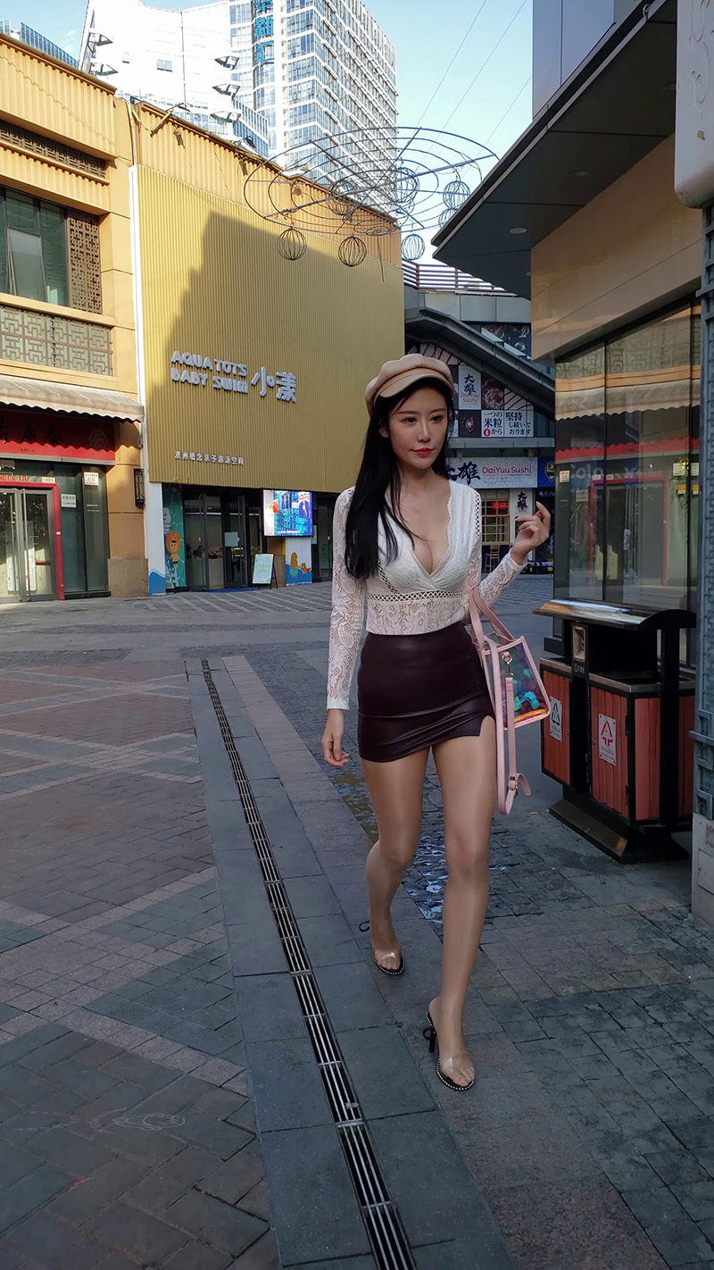 [街拍][4k]街拍肉丝蕾丝性感女神3部有水印[3v/2.45 GB]预览图 3